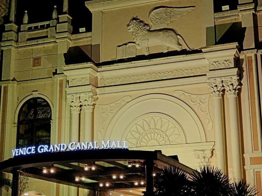 Casa Antonio At Stamford Mckinley Hill Unli Wi-fi Near Piazza Apartment *